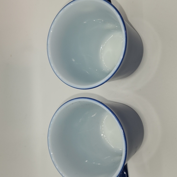 Pair of vintage Pyrex D-Handle mugs colonial blue - Picture 5 of 9